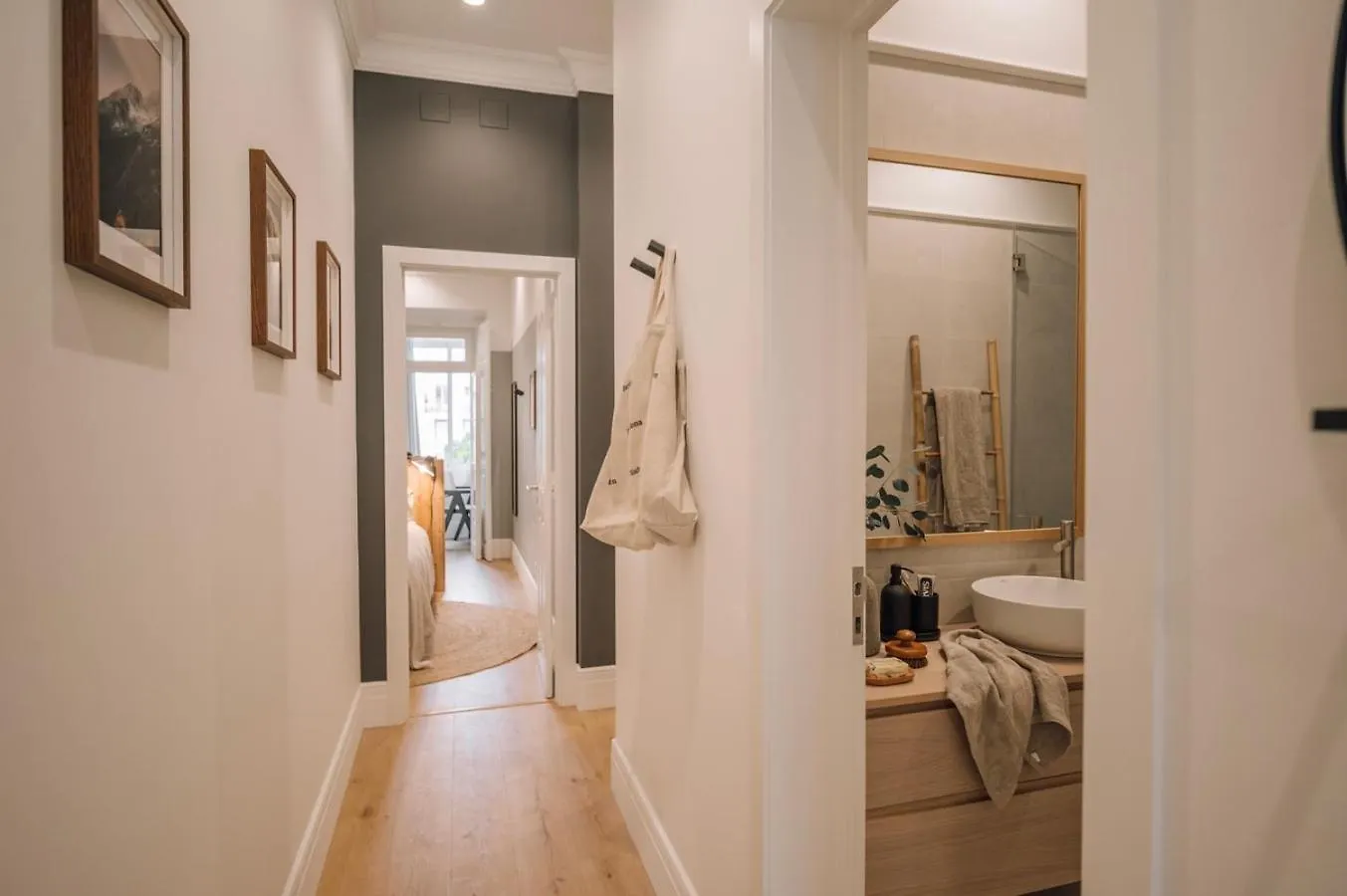 Port - 2 Bedrooms In Campo De Ourique Lisboa 0*,